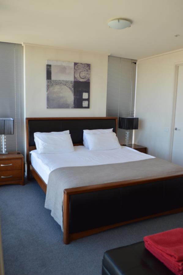 3 Bedroom Apartment In Southbank Мелбърн Екстериор снимка