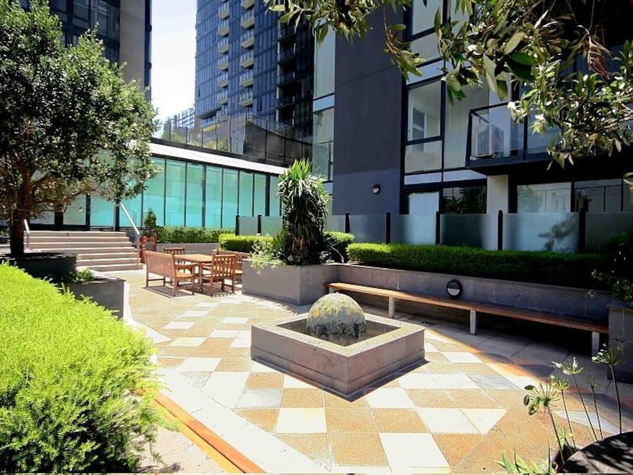 3 Bedroom Apartment In Southbank Мелбърн Екстериор снимка