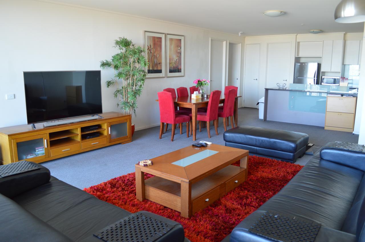 3 Bedroom Apartment In Southbank Мелбърн Екстериор снимка